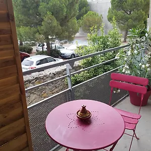 Studio Terrasse Cosy Luma , Arles France